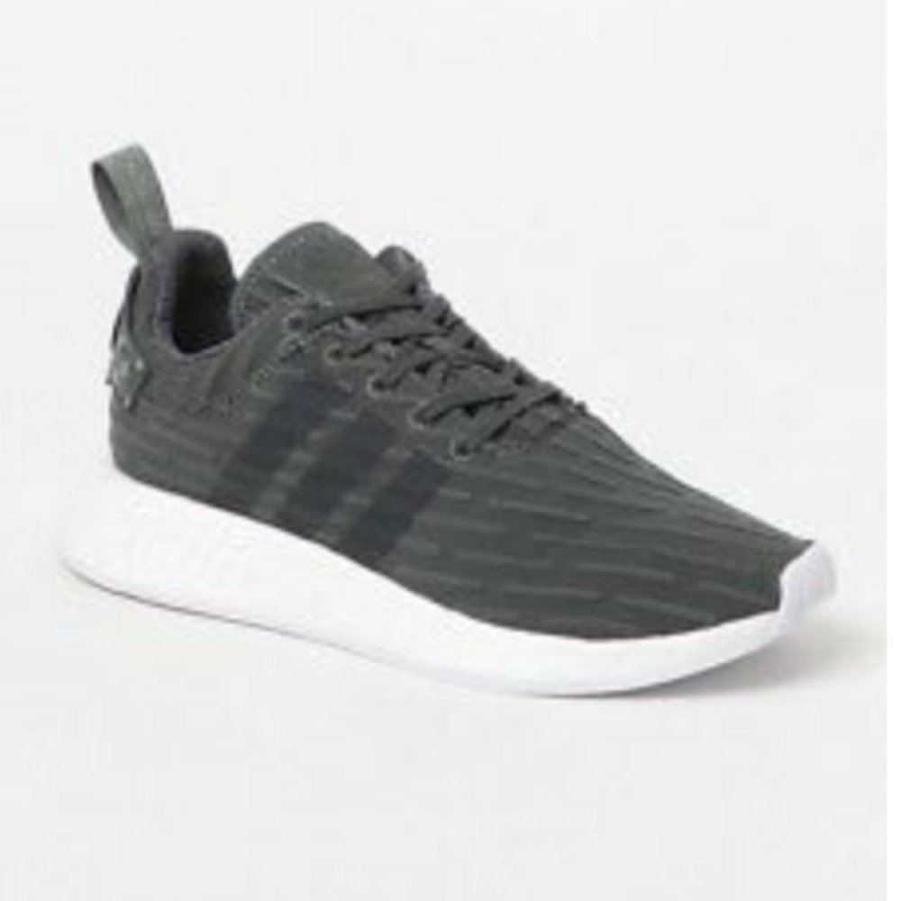 Adidas NMD R2 - Picture 4 of 4